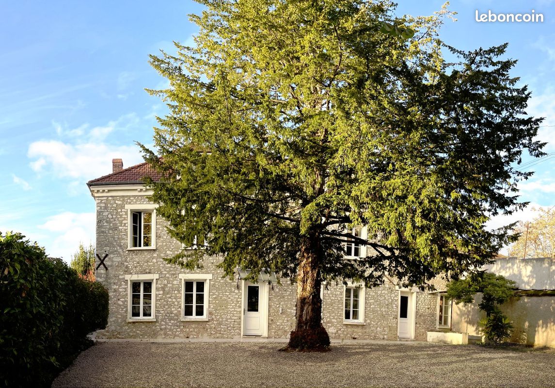 Maison 10 pièces 200 m² · à Breuilpont · 200 m² · 449 600 €