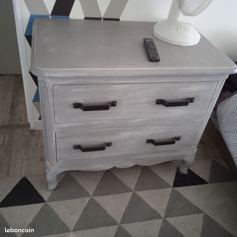 Commode patinée bois massif grise 2 tiroirs 53 de profondeur 86 cm de long, et 75 cm en hauteur 95 (image 2)