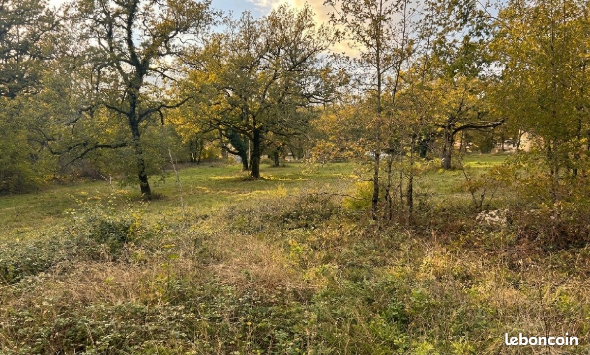 Terrain 2088 m² CATUS · 34 500 €