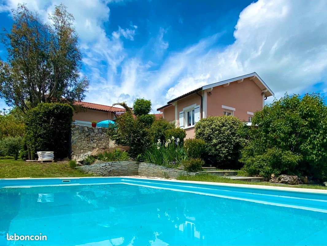 Maison 5 pièces 233 m² · à Brignais · 233 m² · 679 000 €