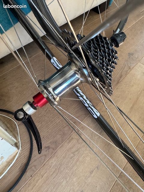 Paire de roues CORIMA WS 32 à boyaux pour cassettes shimano 11 vitesses (image 2)