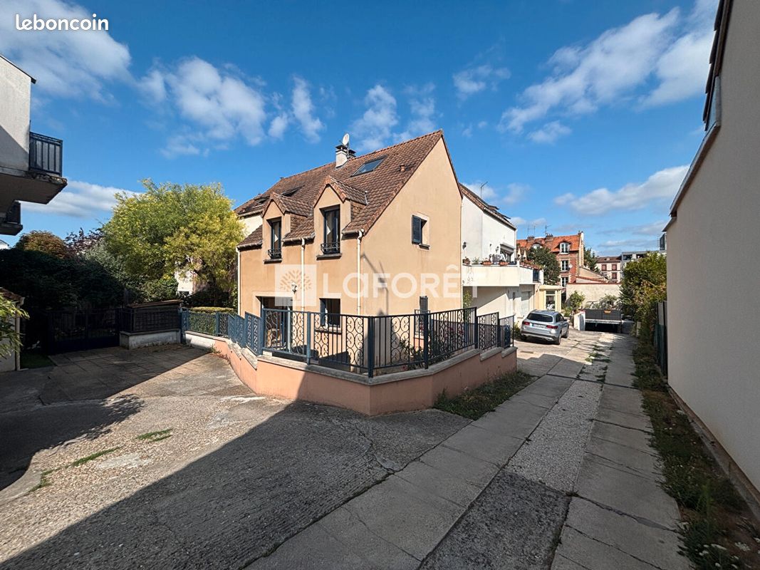 Maison 4 pièces 85 m² · à Nanterre · 85 m² · 1 970 €