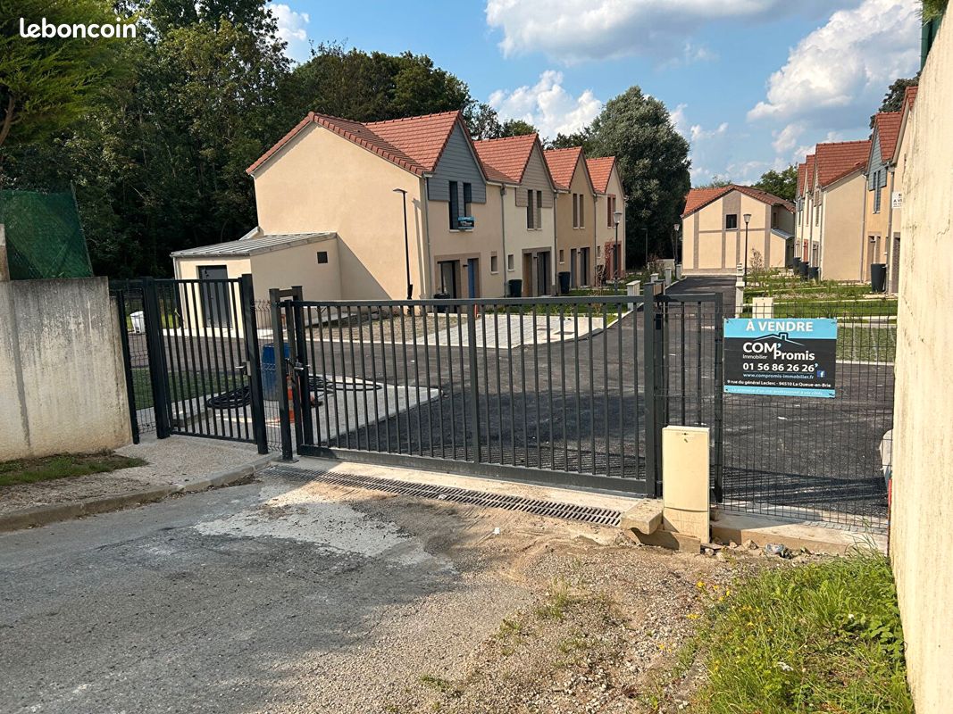 Maison 4 pièces 82 m² · à La Queue-en-Brie · 82 m² · 335 000 €
