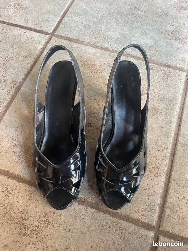 Chaussures à talons (image 1)