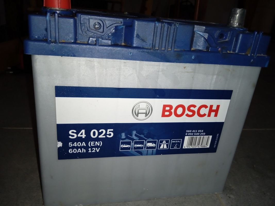 Batterie BOSCH 12V - 60Ah - Équipement auto