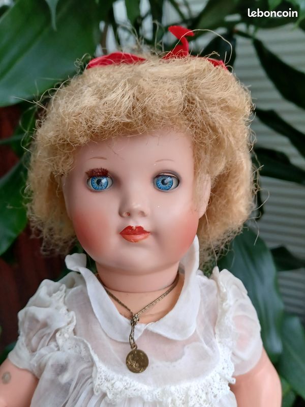 VINTAGE PLASTIC POUPEES Cadette? Doll~Made In France Dress needs