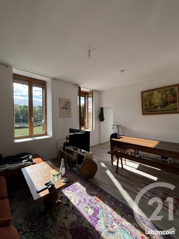 Appartement 3 pièces 66 m² · à Noyant-d'Allier · 66 m² · 545 €/mois