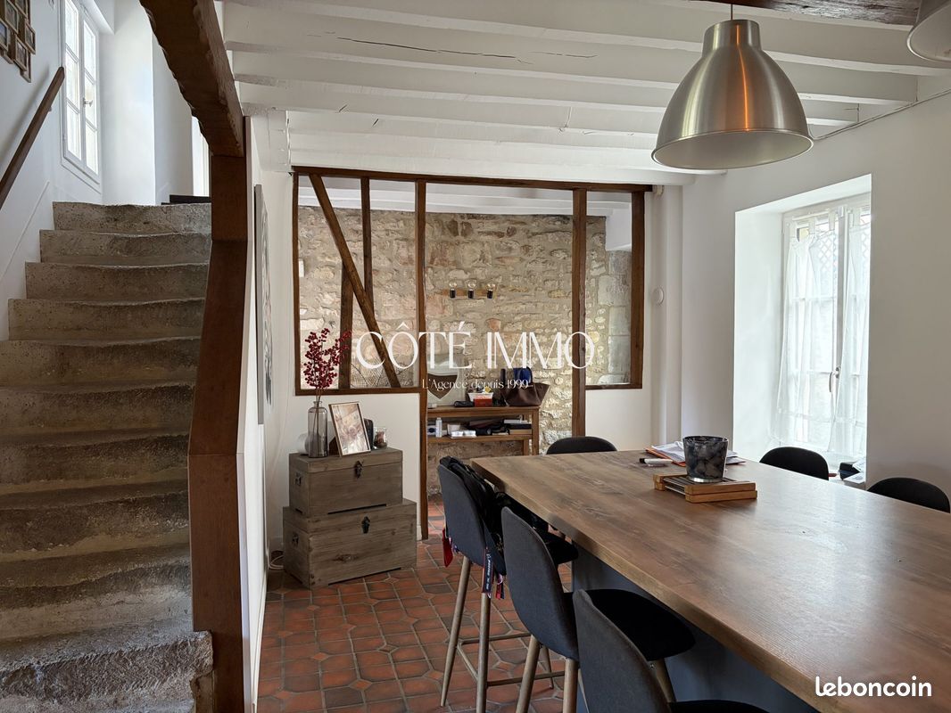 Maison 6 pièces 115 m² · à Avilly-Saint-Léonard · 115 m² · 440 000 €