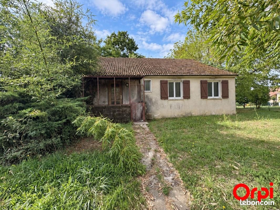 Maison 3 pièces 118 m² · à Sancoins · 118 m² · 45 000 €
