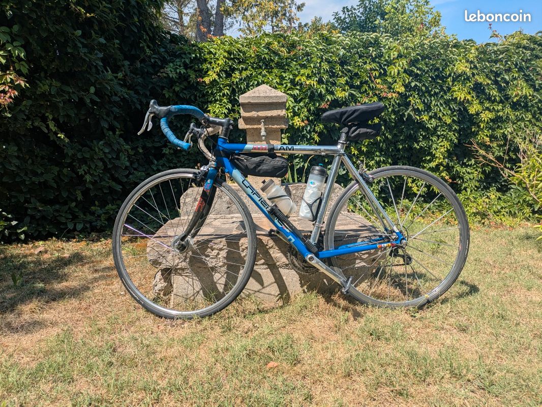 Vélo de route (image 1)