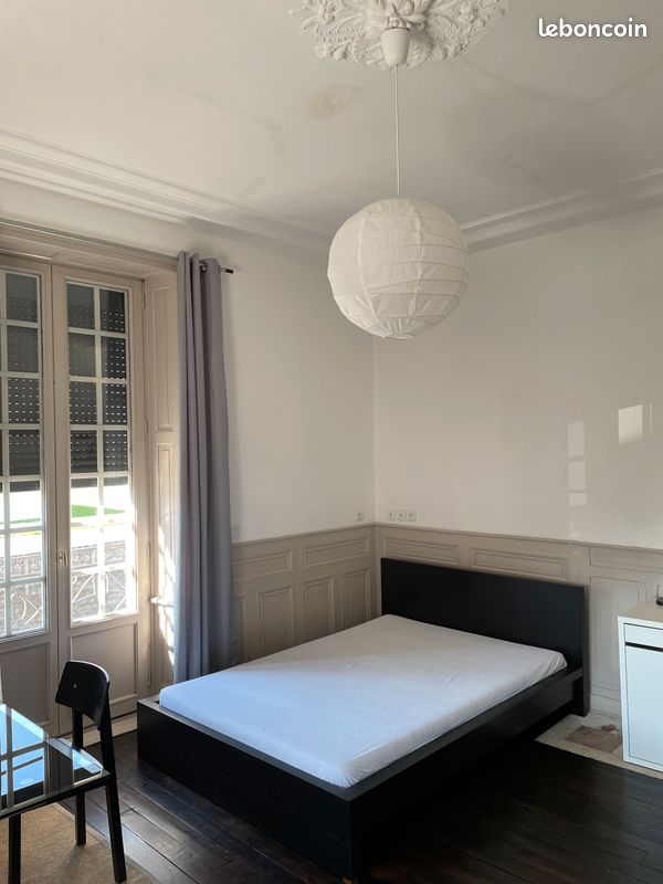 Appartement 1 pièce 28 m² · à Fougères · 28 m² · 420 €