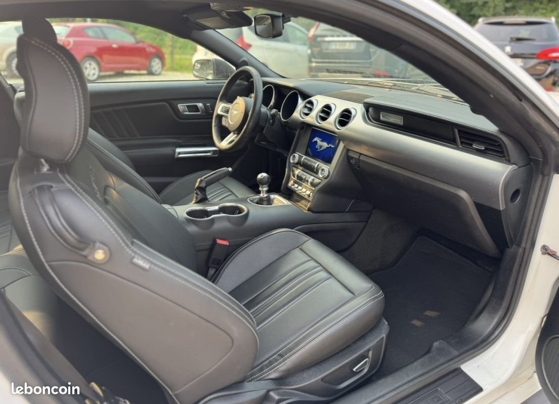 FORD MUSTANG 2.3 EcoBoost coupe 317ch (image 8)