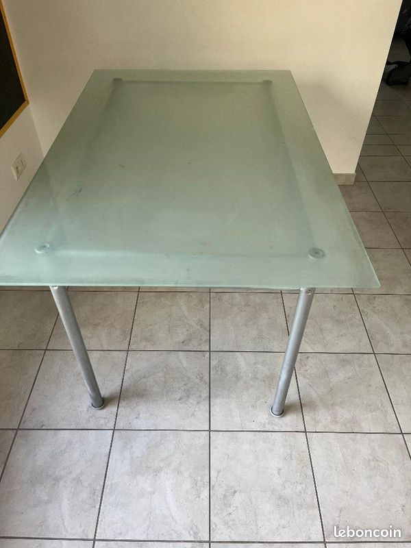 Donne table de cuisine (image 1)
