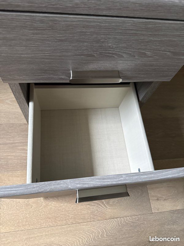 URGENT Table de chevet neuve haut de gamme – Chêne argenté – 2 tiroirs ✨ (image 6)