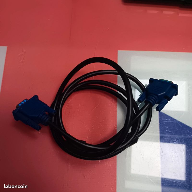 Cable vga 1m50 neuf (image 2)