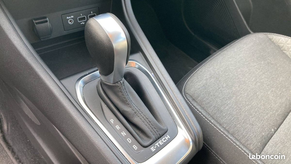 Renault captur e tech full hybrid 145 equilibre (image 16)