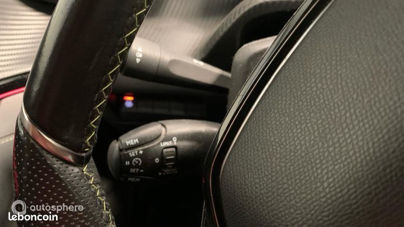 Peugeot 208 1.2 PureTech 100ch S&S GT Line 118g (image 23)