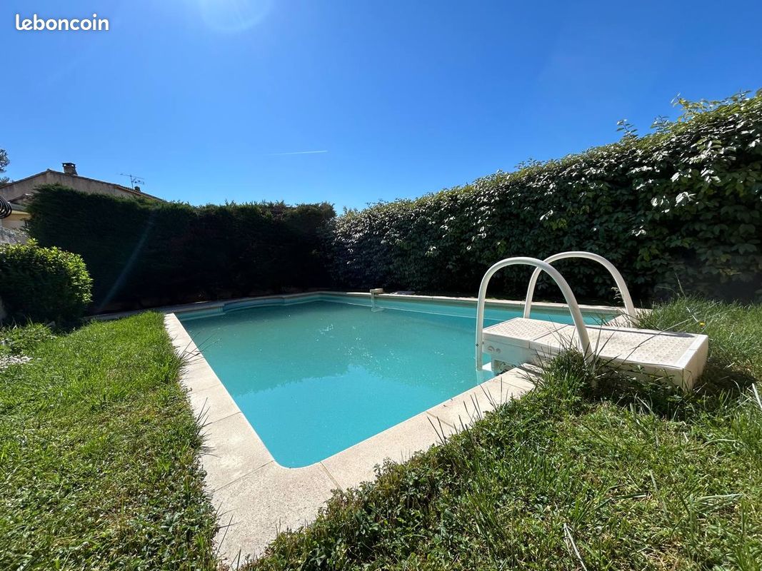 Maison 4 pièces 113 m² · à Bouc-Bel-Air · 113 m² · 2 600 €
