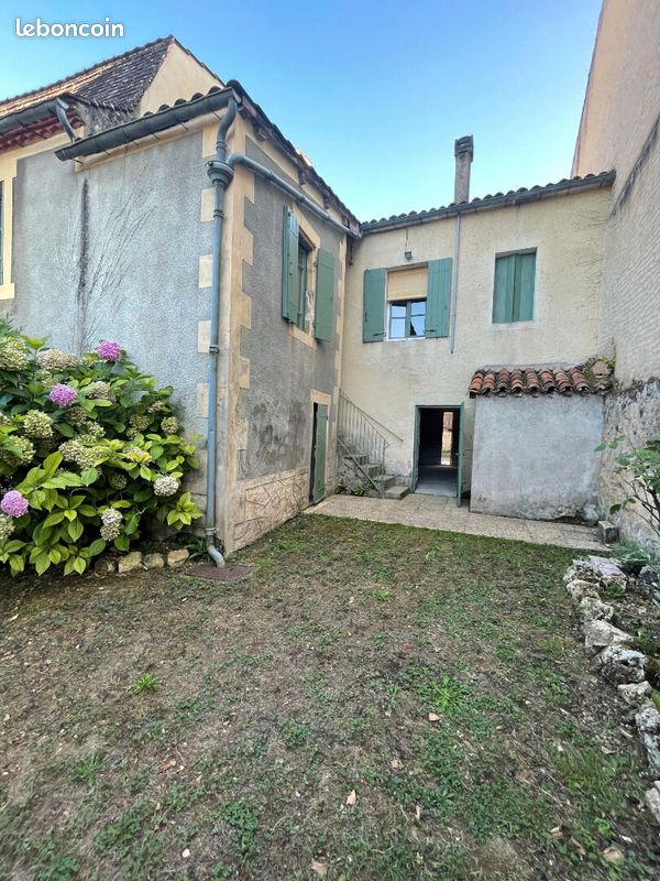 Maison 2 pièces 44 m² · à Lanquais · 44 m² · 570 €/mois