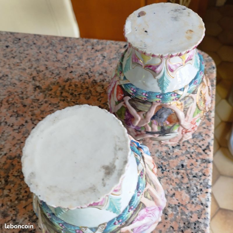Lot de deux vase Capodimonte Naples Italie en porcelaine (image 5)
