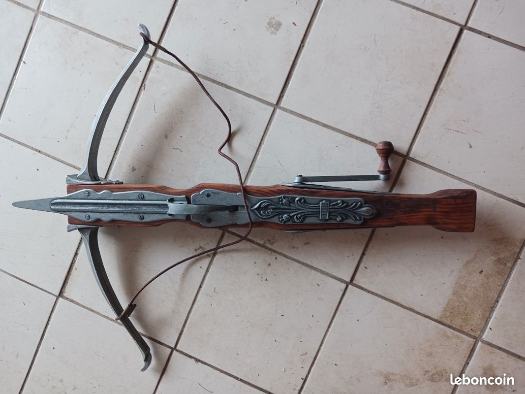 Arc Recourbé En Bois Ancien Sans Marque – 61,5 Pouces – Bon état