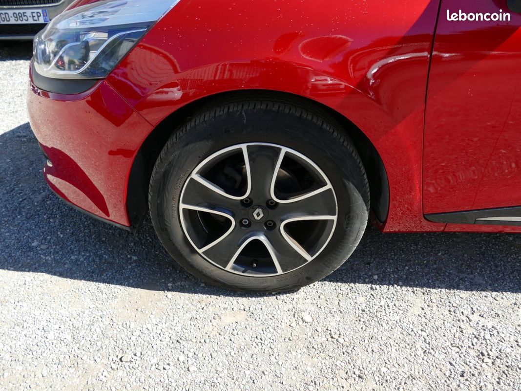 RENAULT CLIO IV ESTATE 1.2 TCE 120 Ch LIMITED EDC 35990KM (image 2)