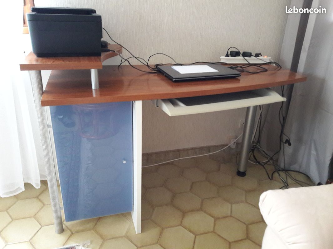 Bureau informatique (image 1)