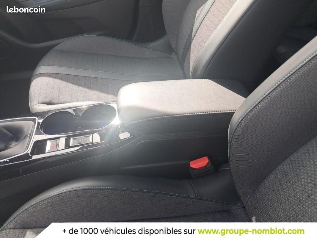 Peugeot 2008 BlueHDi 110 S&S BVM6 Allure Pack (image 15)