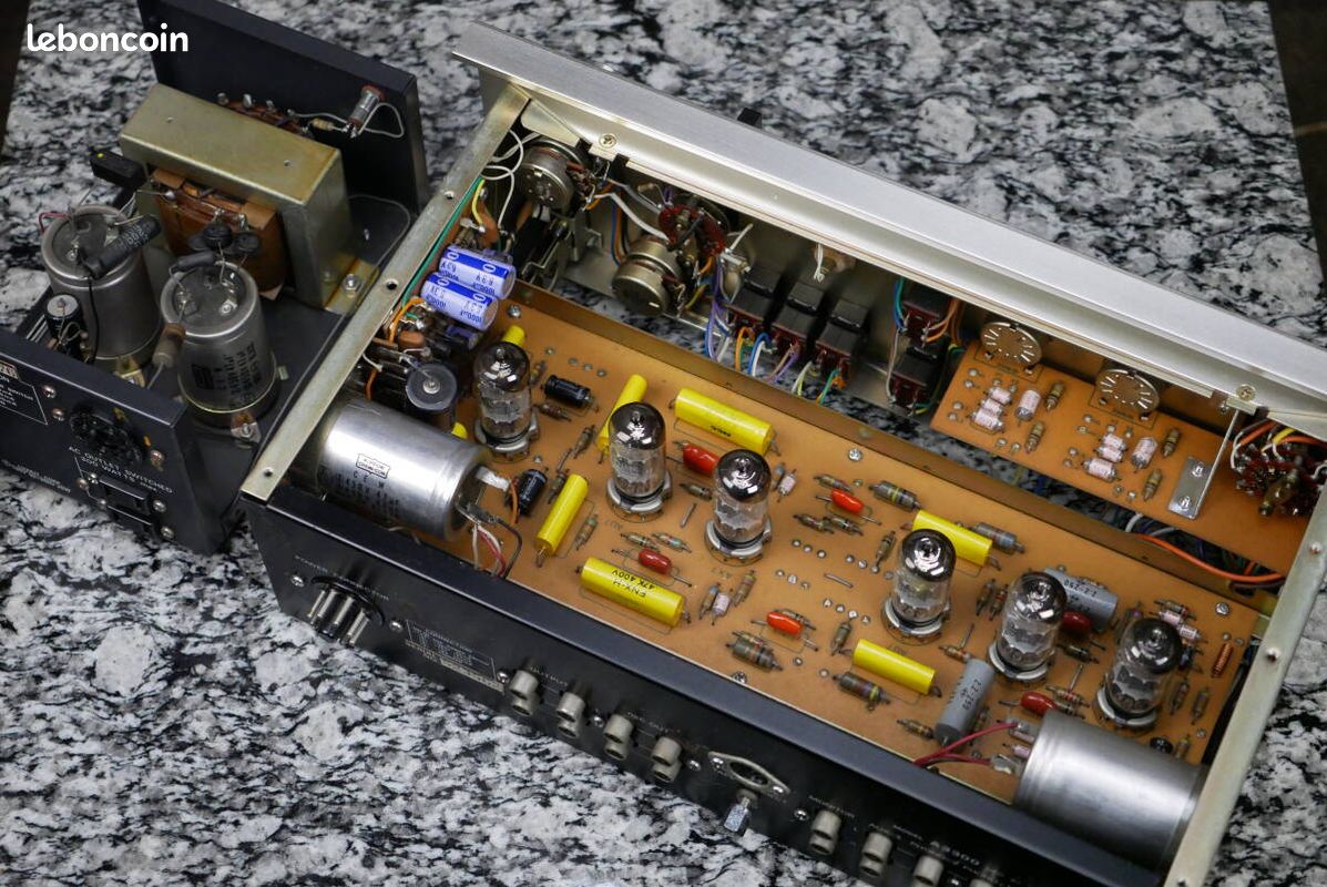 Préamplificateur stéréo LUXKIT A3300 avec alimentation A33