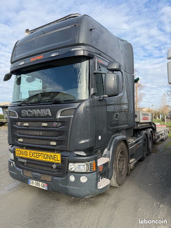 Scania V8 R580 6x2 - Poids lourds