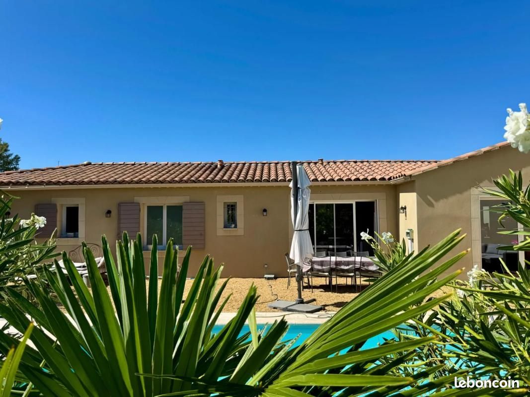 Maison 180 m² · à Malaucène · 180 m² · 459 000 €