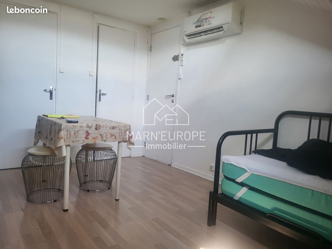 Appartement 1 pièce 12 m² · à Lille · 12 m² · 390 €