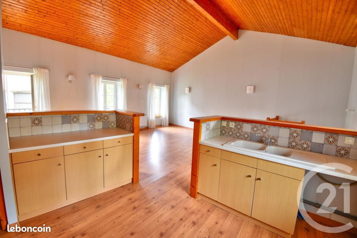 Appartement 4 pièces 81 m² · à Peyrins · 81 m² · 700 €