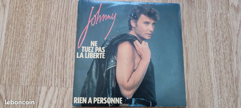 45 tours Johnny Hallyday "Ne tuez pas la liberté" (image 1)