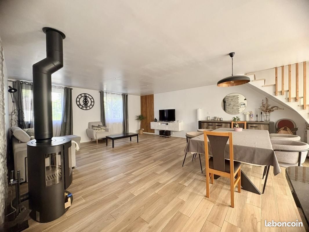 Maison 5 pièces 131 m² · à Élancourt · 131 m² · 560 000 €