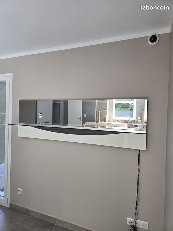 Miroir avec lumière intégré et étager (image 1)