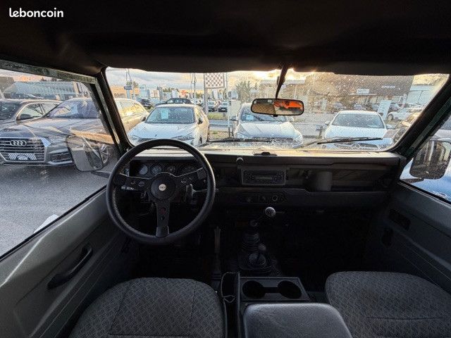 Land Rover DEFENDER land rover defender 110 TD5 9 places (image 3)