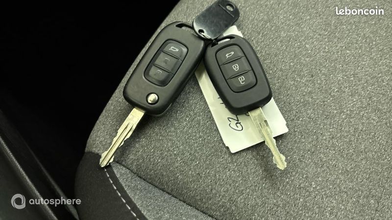 Renault Clio 1.5 Blue dCi 100ch Evolution (image 16)