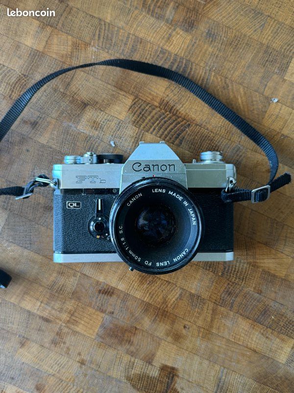 Canon Eos R50 Appareil Photo Argentique Canon FTb QL Avec Objectif FD 50mm F/1.8 S.C. - Occasion Des Années 70 Canon Noir Jeu Canon Eos R50 Appareil Photo Argentique Canon FTb QL Avec Objectif FD 50mm F/1.8 S.C. - Occasion Des Années 70 Canon Noir Jeu
