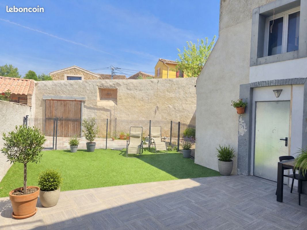Maison 7 pièces 225 m² · à Cébazan · 225 m² · 295 000 €