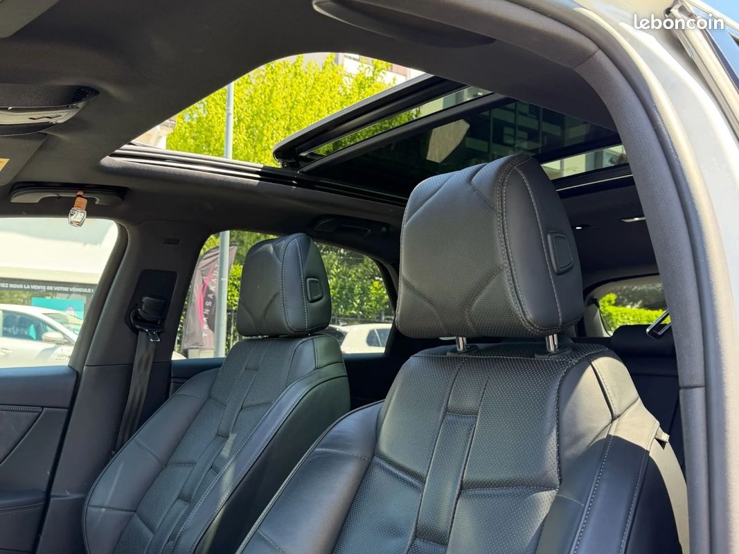DS DS7 CROSSBACK BlueHDi 180 EAT8 Grand Chic OPERA - SUIVI COMPLET - ATTELAGE - TOIT OUVRANT - CAMERA 360 (image 19)