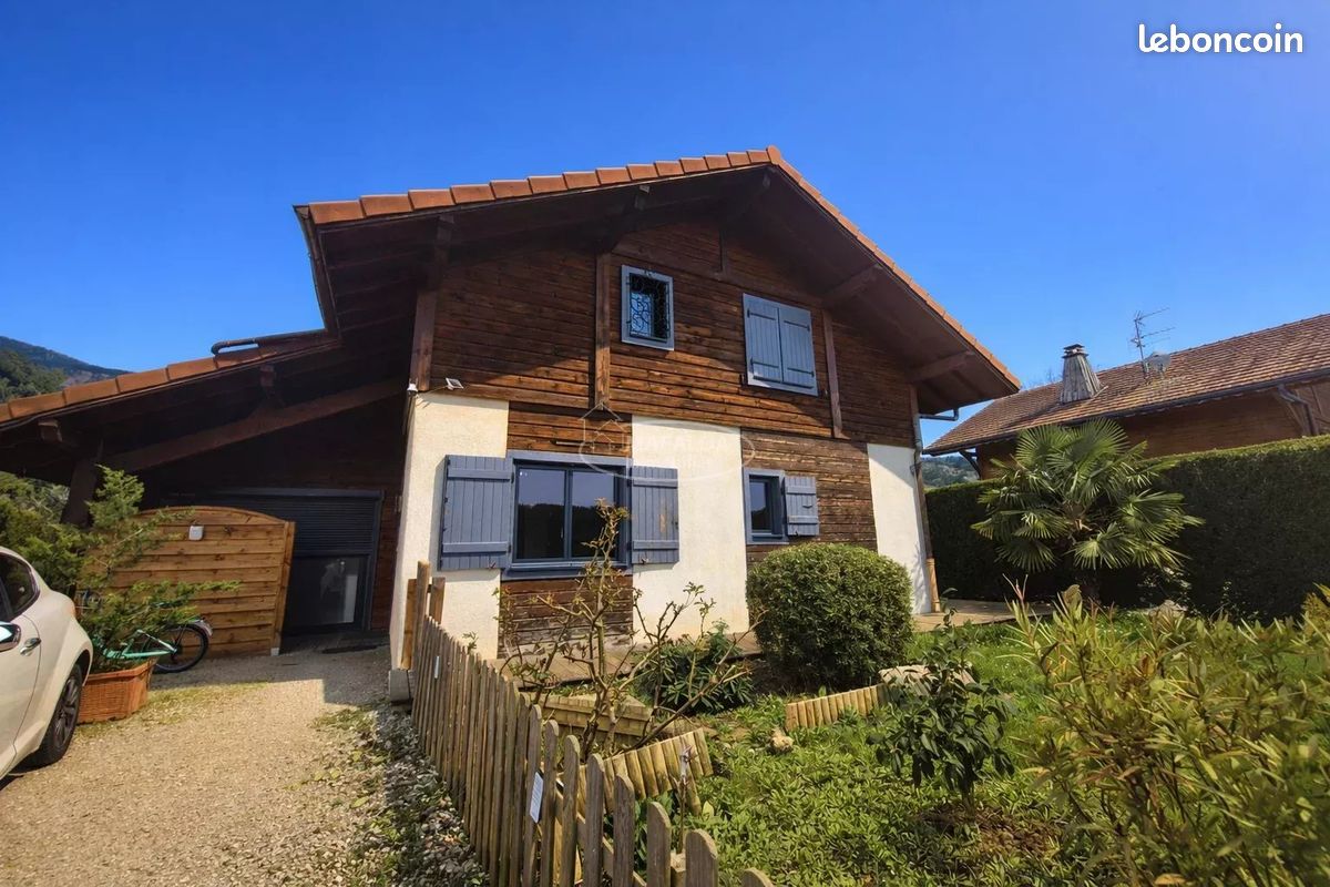 Maison 5 pièces 104 m² · à Saint-Cergues · 104 m² · 619 500 €
