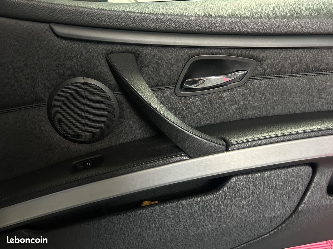 BMW SERIE 3 COUPE E92 325i 3.0L N53 218ch Luxe Steptronic A - FACTURE ENTRETIEN COMPLET DEPUIS L'ACHAT - ENTRETIEN À JOUR (image 37)