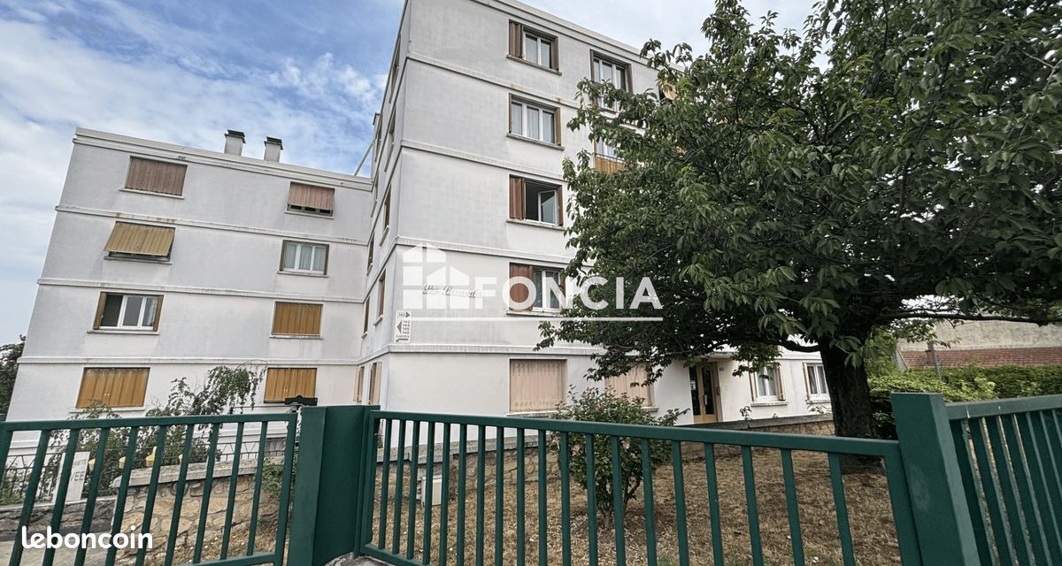 Appartement 1 pièce 31 m² · à Colombes · 31 m² · 980 €