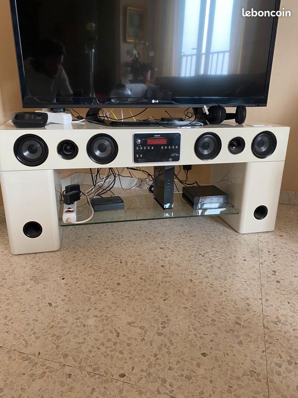 Meuble télé connectée (image 1)