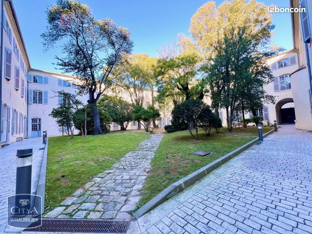 Appartement 3 pièces 86 m² · à Nîmes · 86 m² · 887 €/mois
