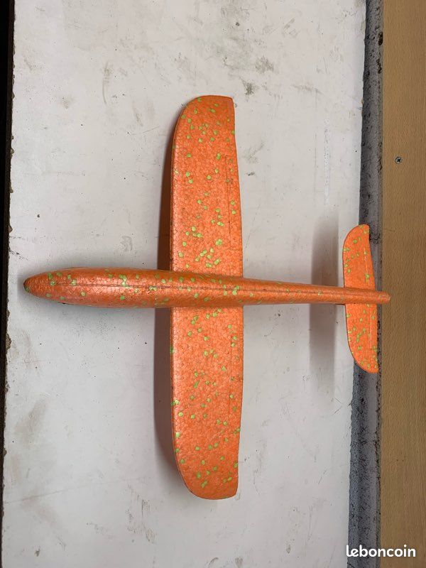 Avion, polystyrène (image 3)