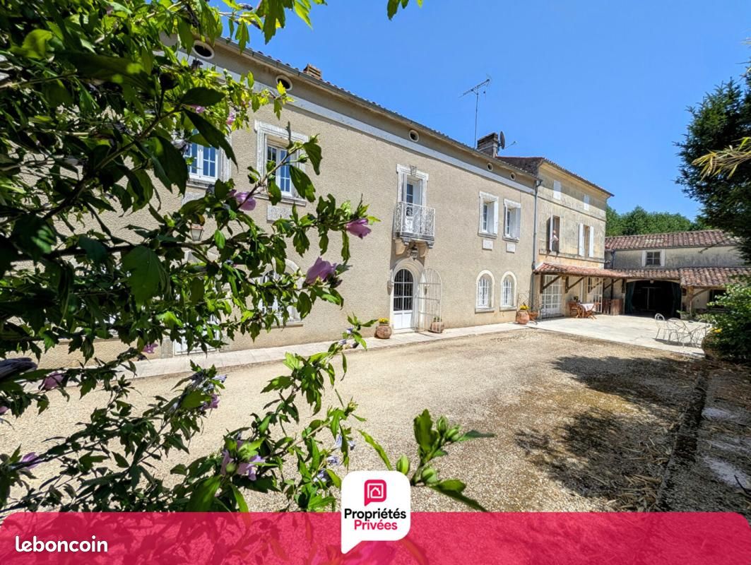 Maison 7 pièces 288 m² · à Val-de-Cognac · 288 m² · 245 000 €