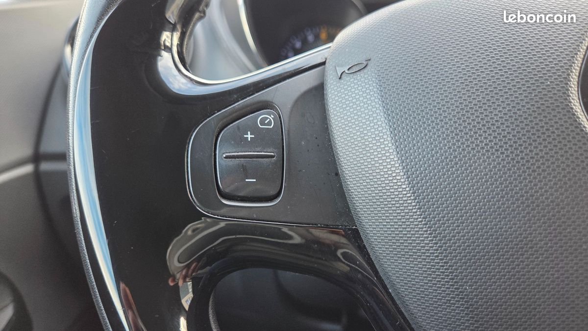 RENAULT CAPTUR 1.2 120CH INTENS BVA - CAMERA DE RECUL - CLIM AUTO - REGULATEUR DE VITESSE - PACK FAMILy (image 26)