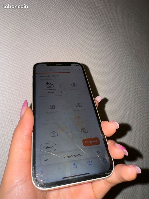 IPhone 12 (image 4)
